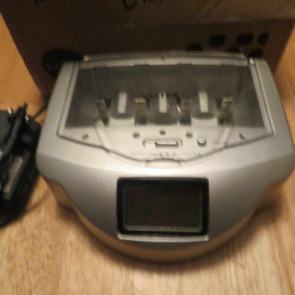Viatek Battery Charger